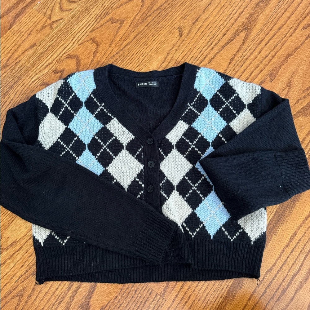SHEIN diamond sweater. Worn once. Very cozy and comfy!